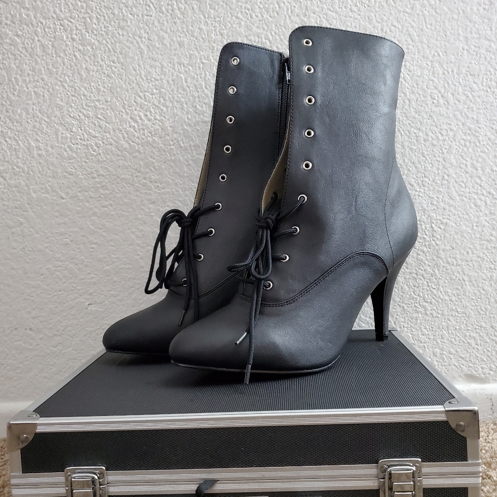 Pleaser heels
